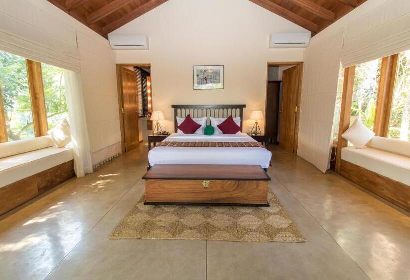 주니어 스위트, Kings Pavilion Luxury