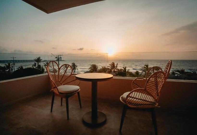 Номер Deluxe Вид на Море, Loa