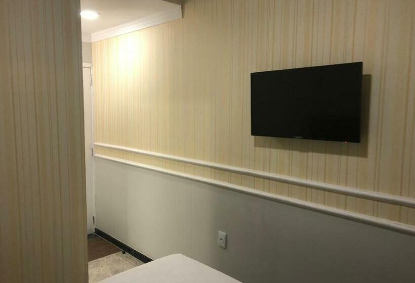 חדר דלוקס, Redentora Plaza