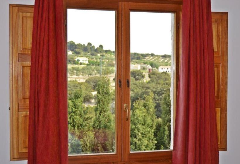 חדר משפחתי, Rural El Moral