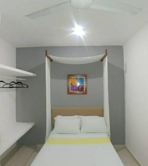 带2个双人床的标准工作室, San Vicente