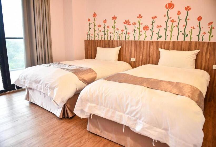 اتاق استاندارد با بالکن, 花蓮星晟棧飯店starry Inn近太平洋新城車站