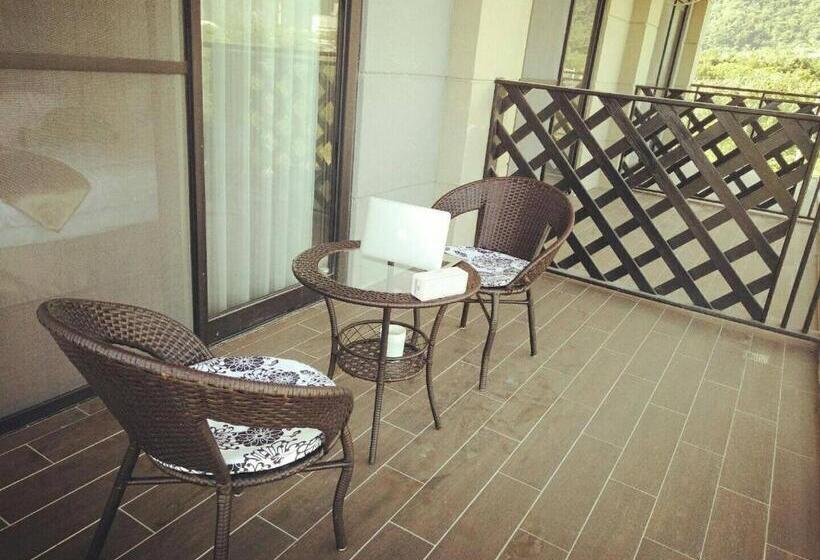 اتاق استاندارد با بالکن, 花蓮星晟棧飯店starry Inn近太平洋新城車站