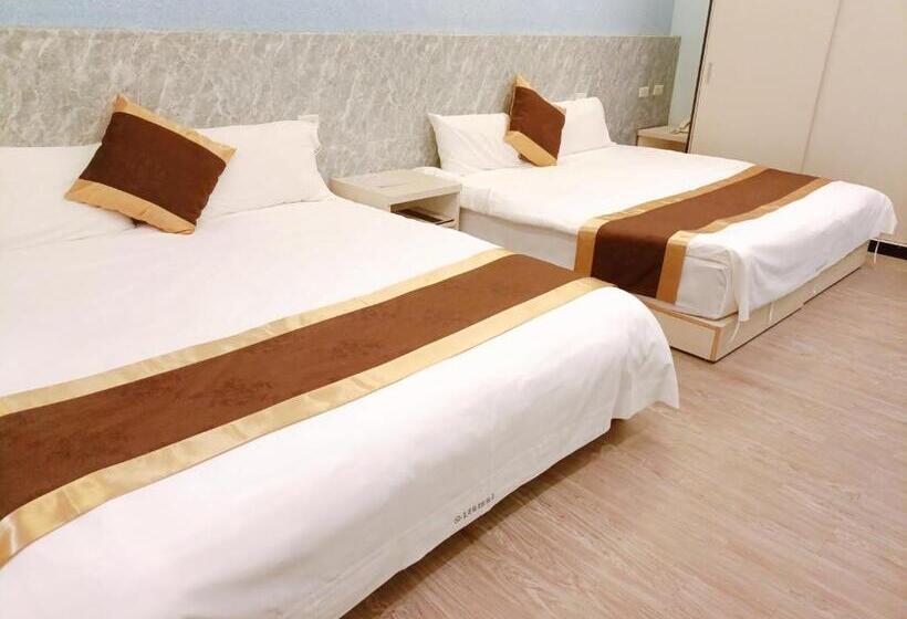 اتاق استاندارد چهار تخته, 花蓮星晟棧飯店starry Inn近太平洋新城車站