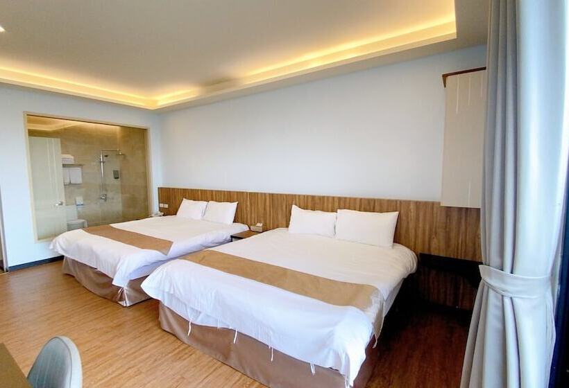 اتاق سوپریور چهار تخته, 花蓮星晟棧飯店starry Inn近太平洋新城車站