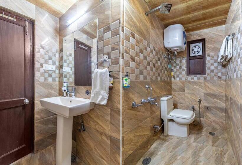 Номер Стандарт Вид на Горы, Treebo Snow View Resort Kufri With Mountain View