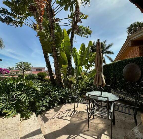 חדר דלוקס עם מיטת קינג, Lindo Ajijic Bed & Breakfast