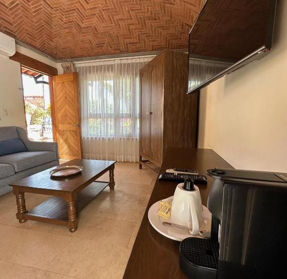 חדר דלוקס עם מיטת קינג, Lindo Ajijic Bed & Breakfast