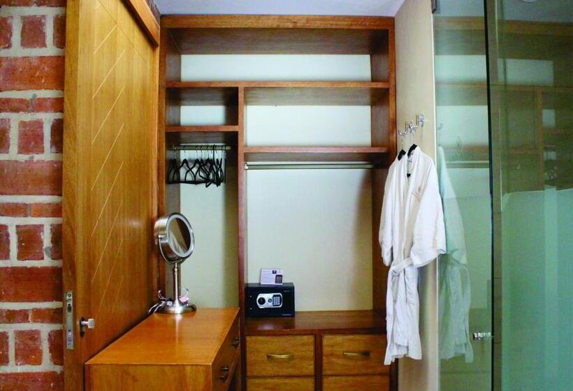 Suite with lake view, Lindo Ajijic Bed & Breakfast