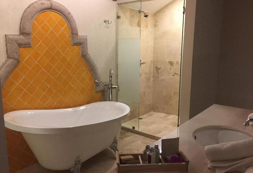 デラックススイート, Lindo Ajijic Bed & Breakfast