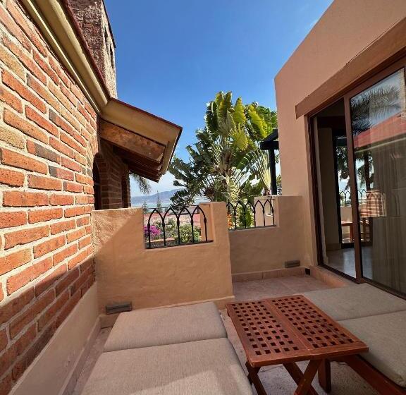Suite with lake view, Lindo Ajijic Bed & Breakfast