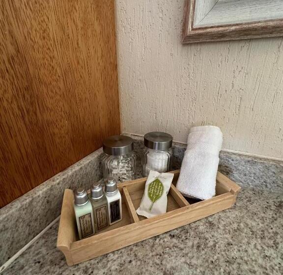 Suite with lake view, Lindo Ajijic Bed & Breakfast