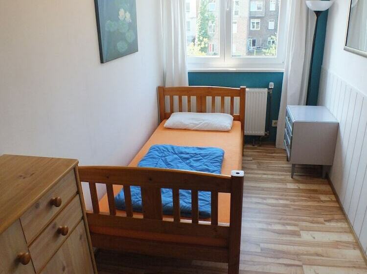 غرفة قياسية فردية, Max Hostel