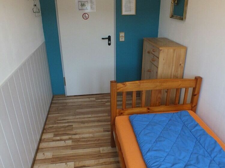 Номер Стандарт Индивидуальный, Max Hostel