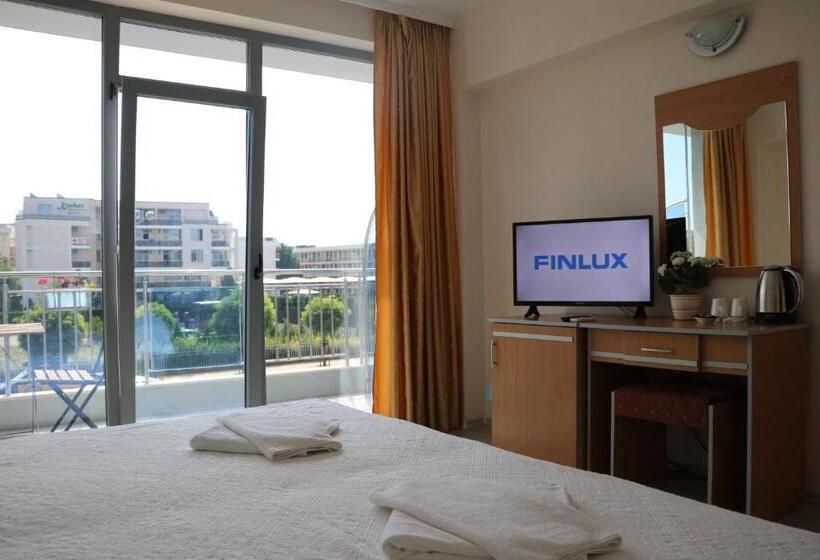 اتاق استاندارد با بالکن, Persani Hotel Free Parking