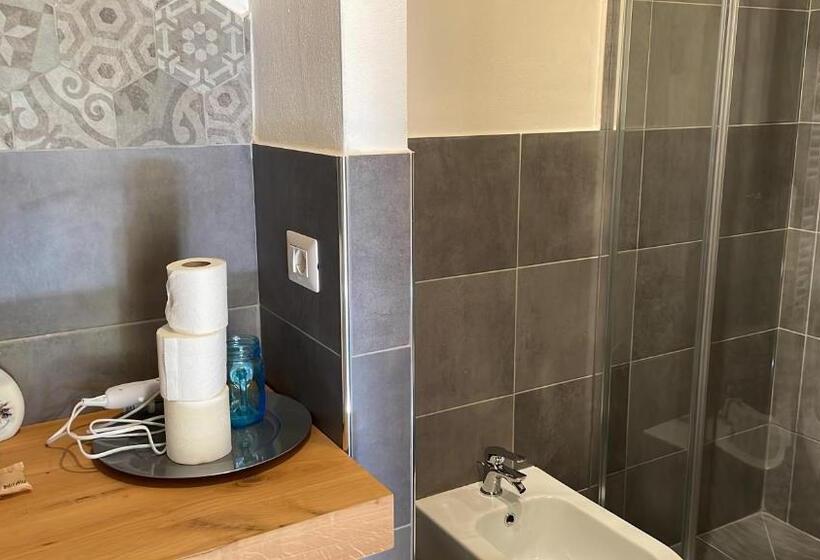 דירת שלושה חדרים, Antiche Dimore Vescovado