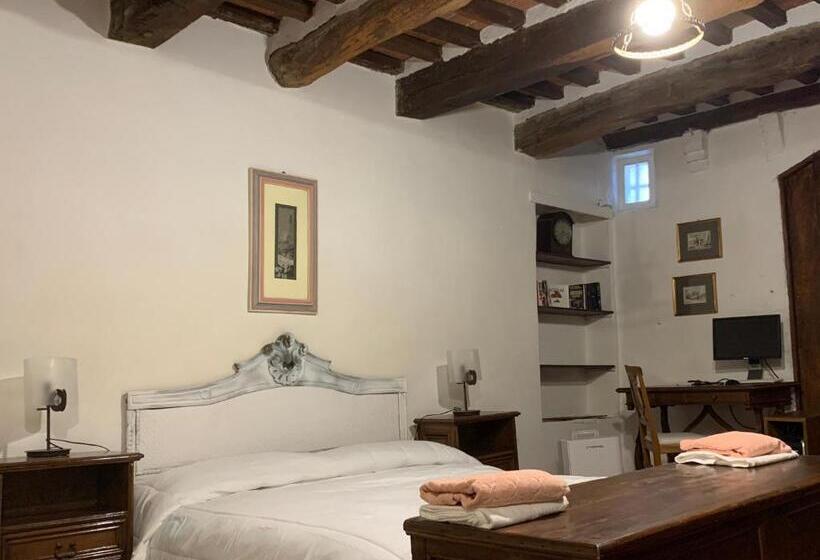 חדר סטנדרט לארבעה, Antiche Dimore Vescovado