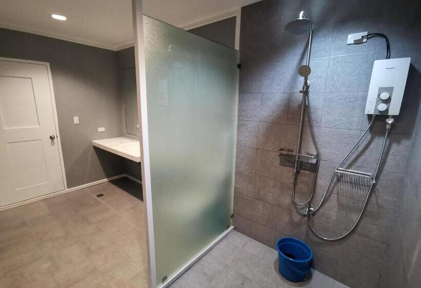 سوییت لوکس, Pescadores Suites Moalboal