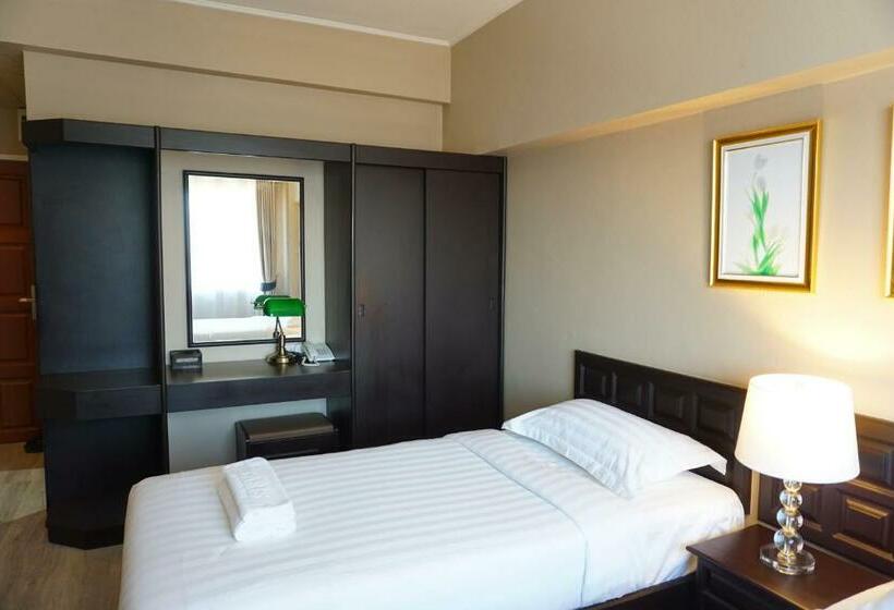 Номер Стандарт Вид на Город, Taris Art Hotel Phrae