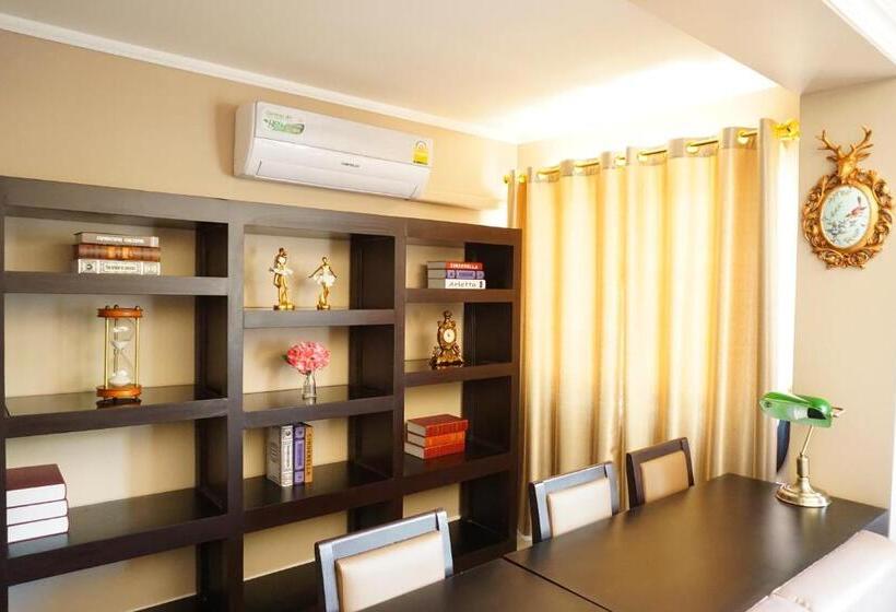 Номер Deluxe Вид на Город, Taris Art Hotel Phrae