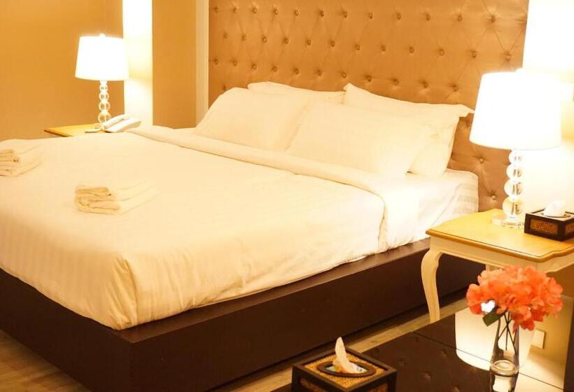 Номер Deluxe Вид на Город, Taris Art Hotel Phrae