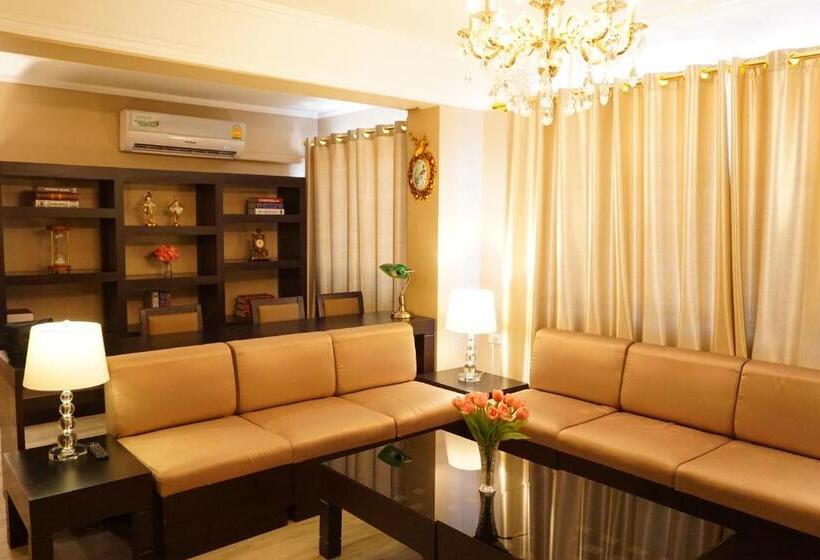 Номер Deluxe Вид на Город, Taris Art Hotel Phrae