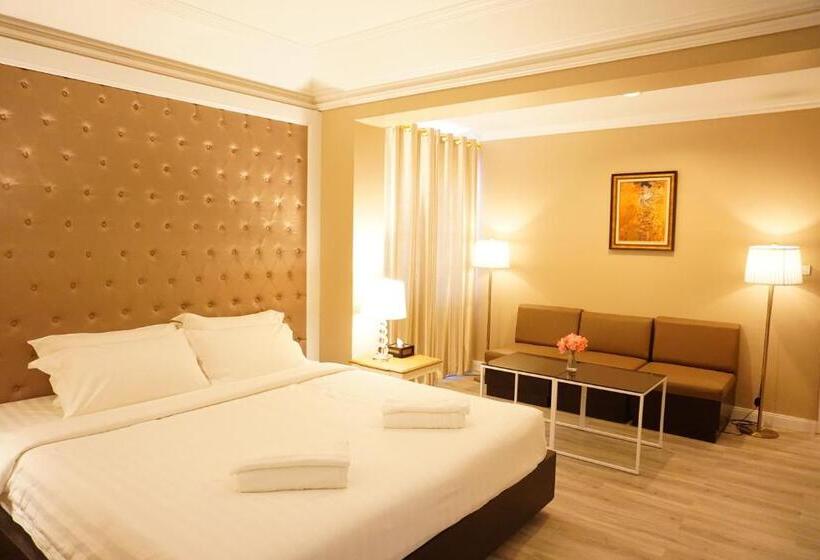 اتاق لوکس با چشم‌انداز شهر, Taris Art Hotel Phrae