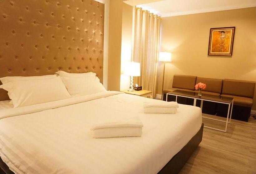 Номер Deluxe Вид на Город, Taris Art Hotel Phrae