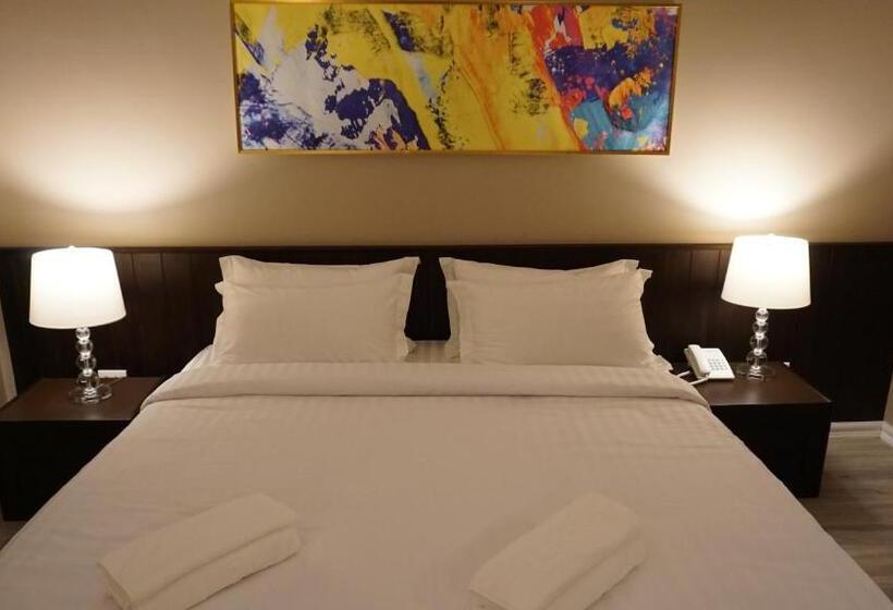 Полулюкс, Taris Art Hotel Phrae