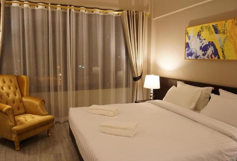 Полулюкс, Taris Art Hotel Phrae