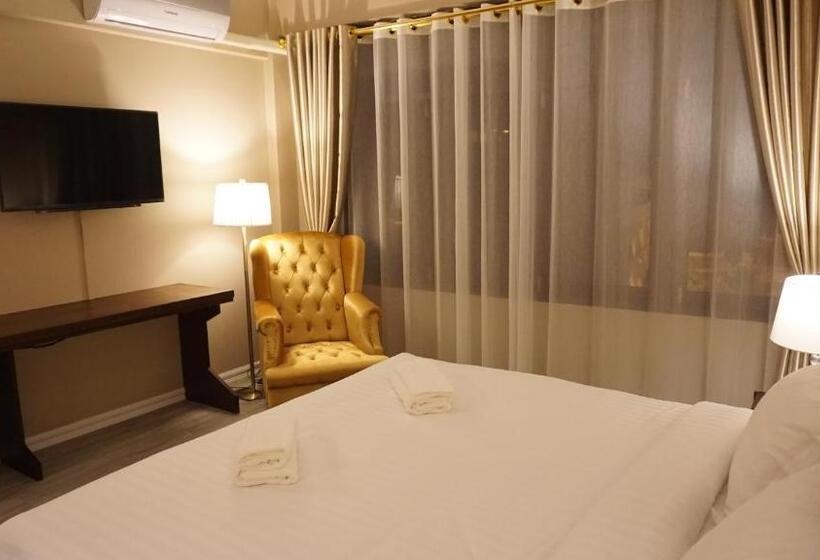 Полулюкс, Taris Art Hotel Phrae