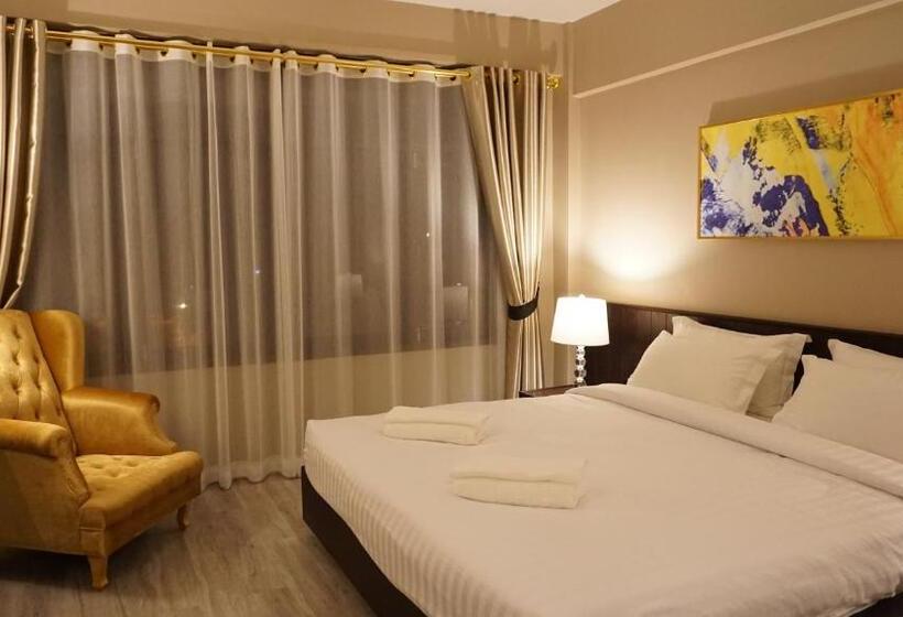 Полулюкс, Taris Art Hotel Phrae