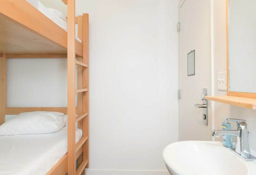 غرفة قياسية, The Quisby