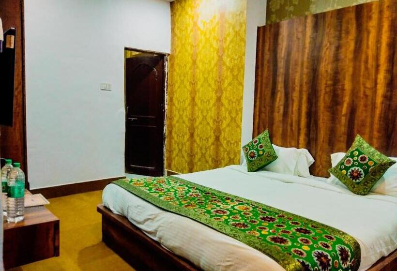 اتاق استاندارد, Dwivedi Hotels Hotel Elena