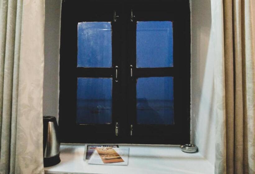 اتاق اکونومی, Dwivedi Hotels Hotel Elena