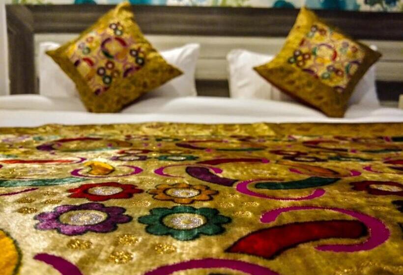 اتاق اکونومی, Dwivedi Hotels Hotel Elena