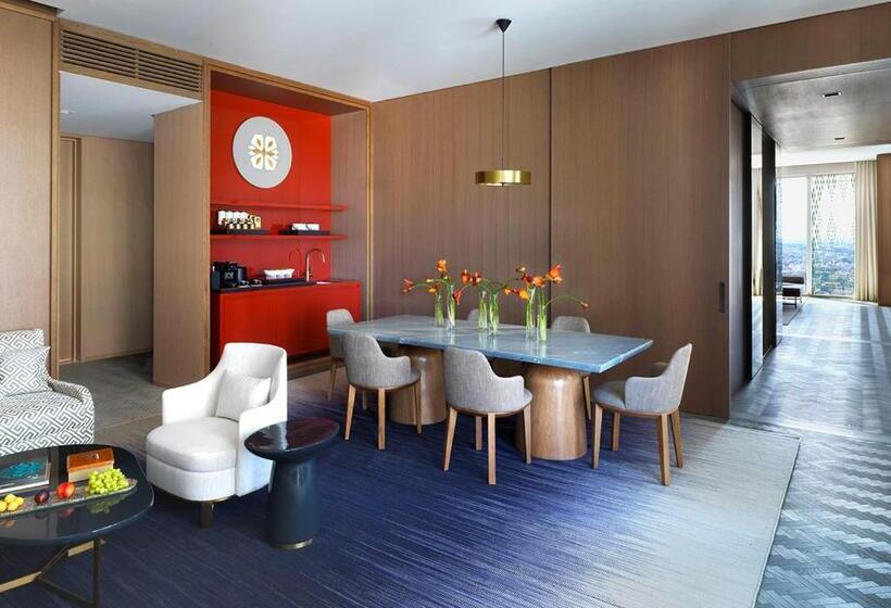 带大床的套房, Four Seasons Hotel Kuwait At Burj Alshaya