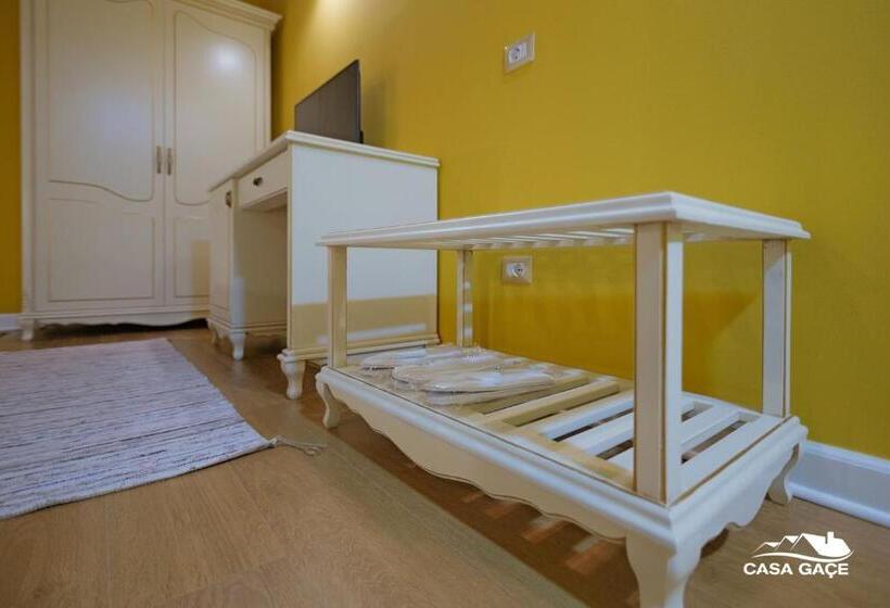 غرفة ديلوكس, Casa Gaçe