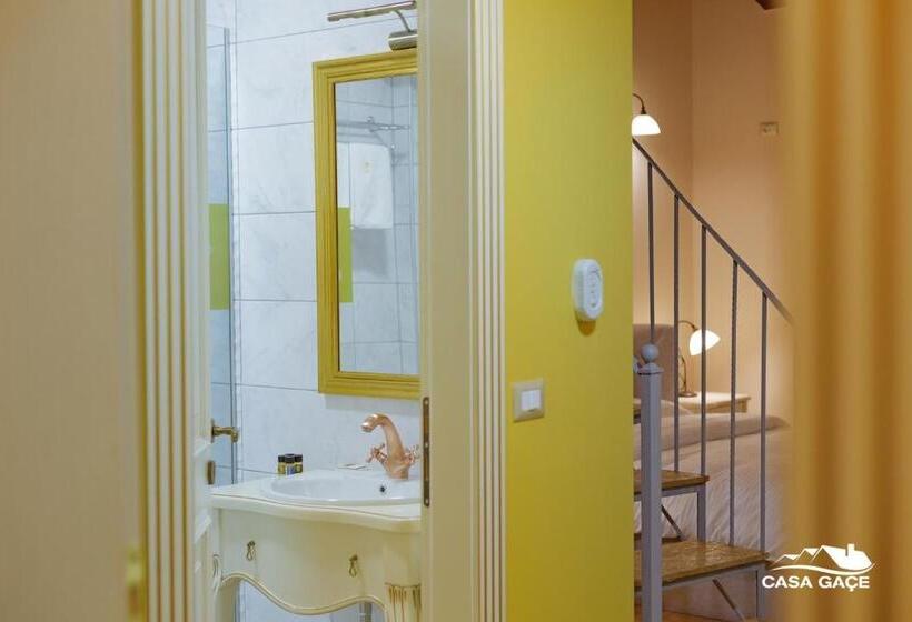 غرفة ديلوكس, Casa Gaçe