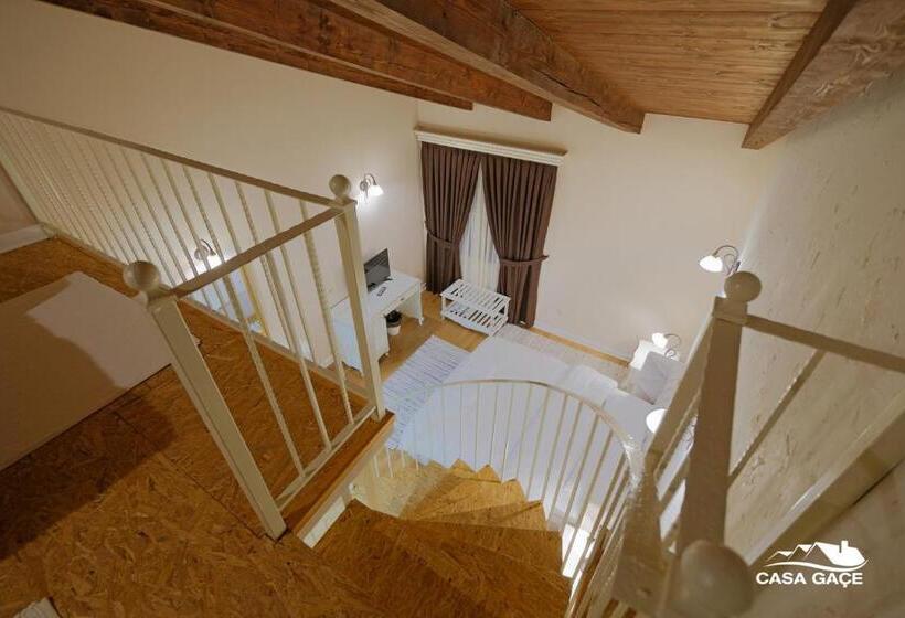 اتاق لوکس, Casa Gaçe