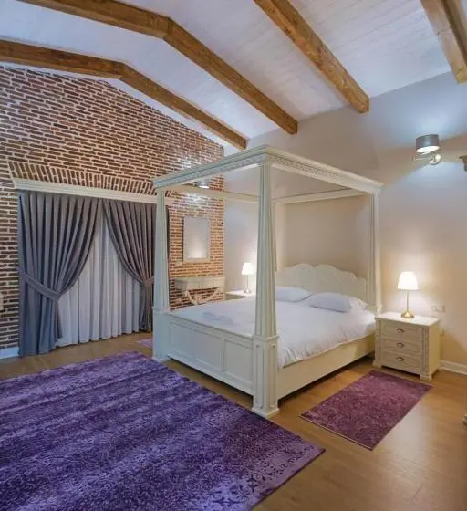 سوییت سوپریور, Casa Gaçe