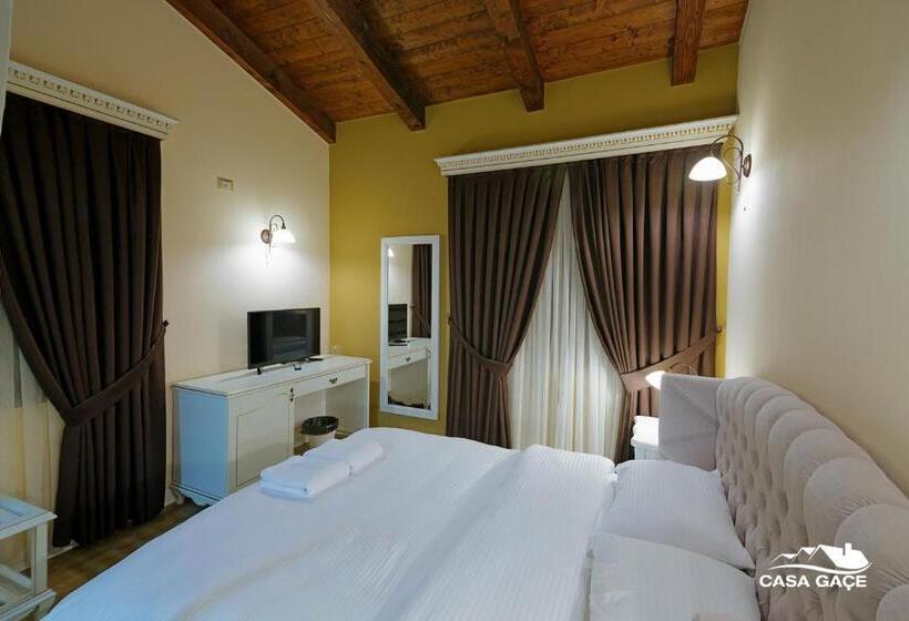 غرفة ديلوكس, Casa Gaçe