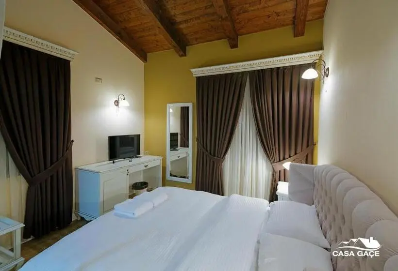 اتاق لوکس, Casa Gaçe