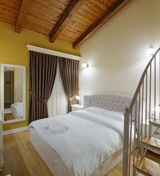 غرفة ديلوكس, Casa Gaçe