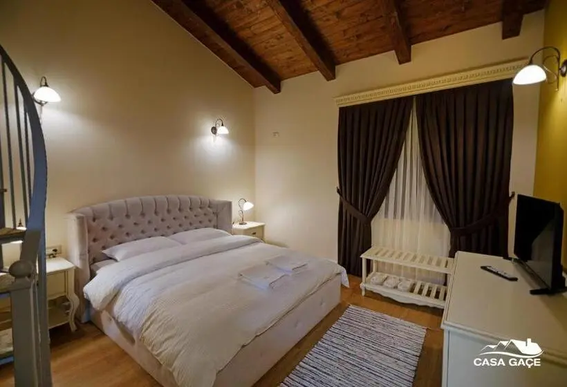 اتاق لوکس, Casa Gaçe