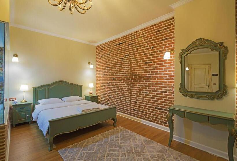 סוויטת ג'וניור, Casa Gaçe