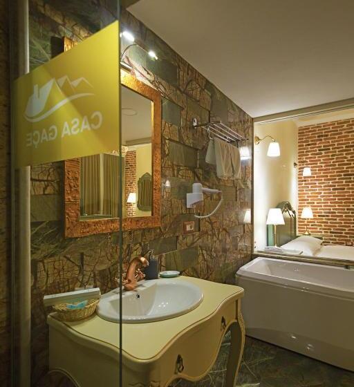 جناح جونيور, Casa Gaçe