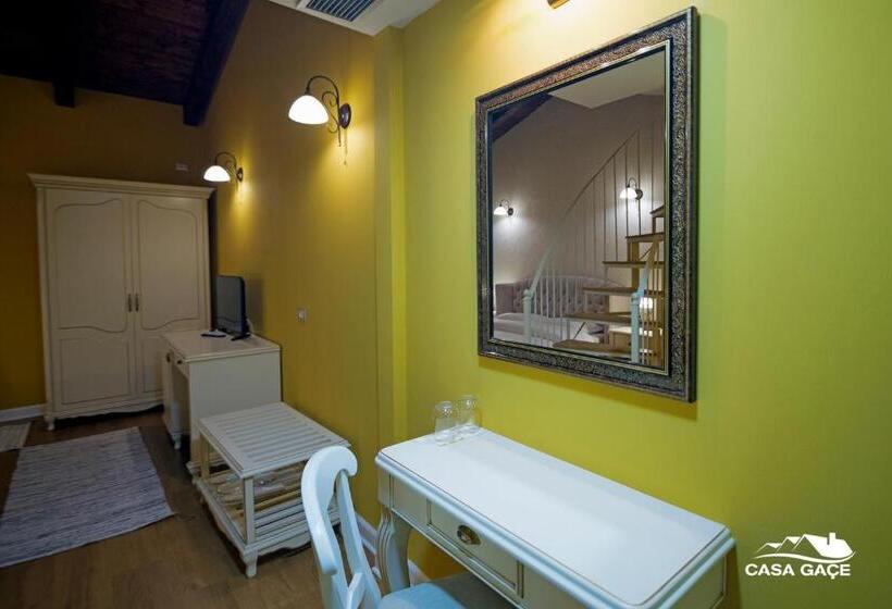 غرفة ديلوكس, Casa Gaçe