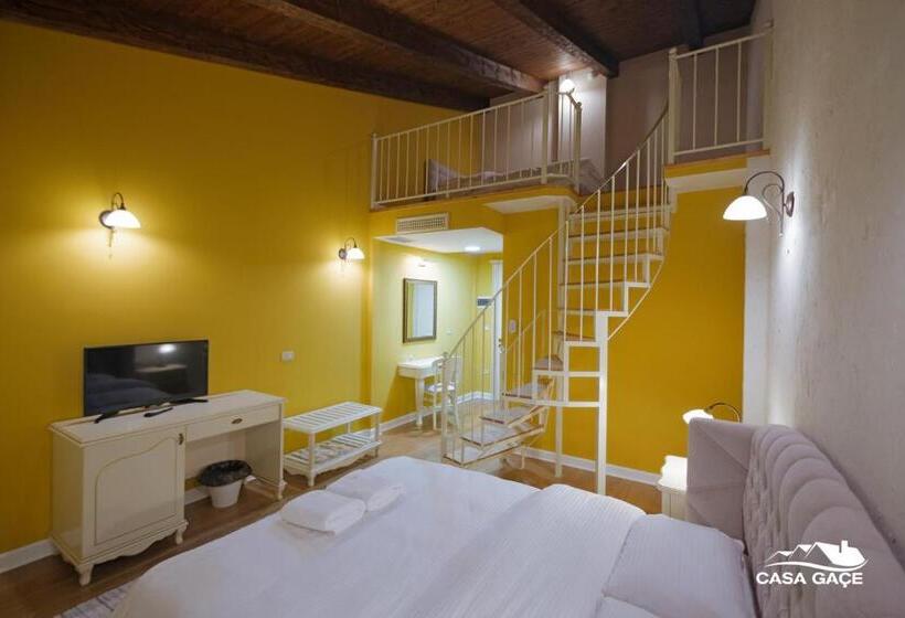 غرفة ديلوكس, Casa Gaçe