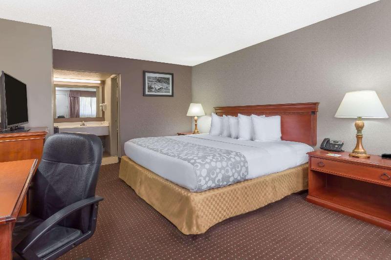 豪华房间, Four Seasons Hotel Kuwait At Burj Alshaya